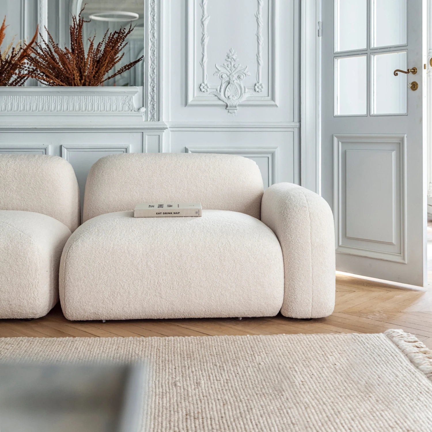 Chauffeuse Modulable Accoudoir Bas D ISILD Bouclette Ivoire 5 Chauffeuse Modulable Accoudoir Bas D ISILD Bouclette Ivoire – Image 5