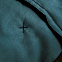 Couvre-lit Matelassé CARLINA Pétrole Et Bourdon Noir -Décoration & meubles pour la maison couvre lit matelasse CARLINA 006499 BVG 6 scaled