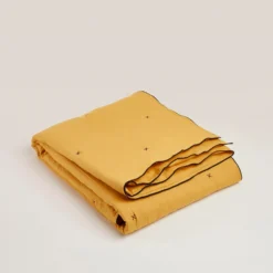 Couvre-lit Matelassé CARLINA Ocre Et Bourdon Noir