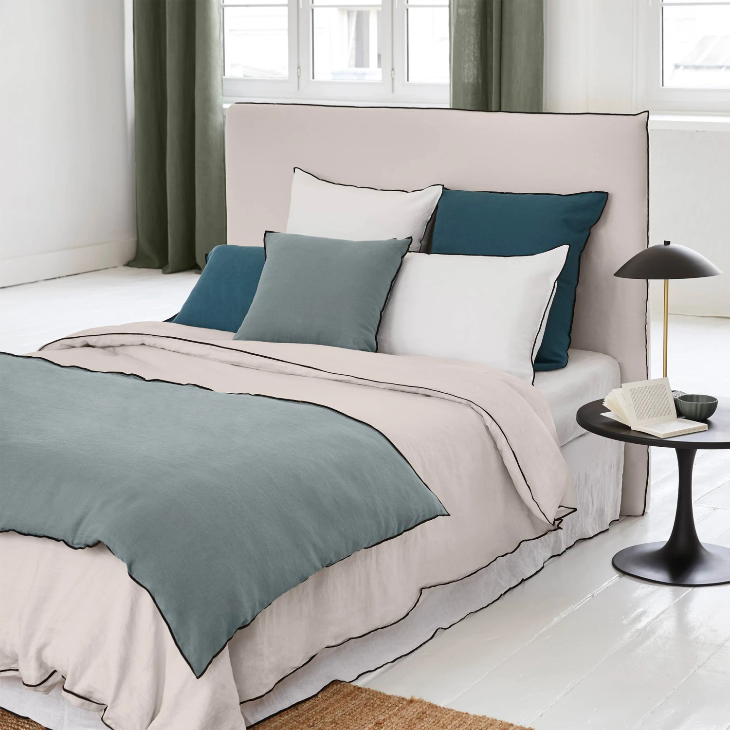 Housse D'édredon CARLINA Vert De Gris Et Bourdon Noir 3 Housse D'édredon CARLINA Vert De Gris Et Bourdon Noir – Image 3