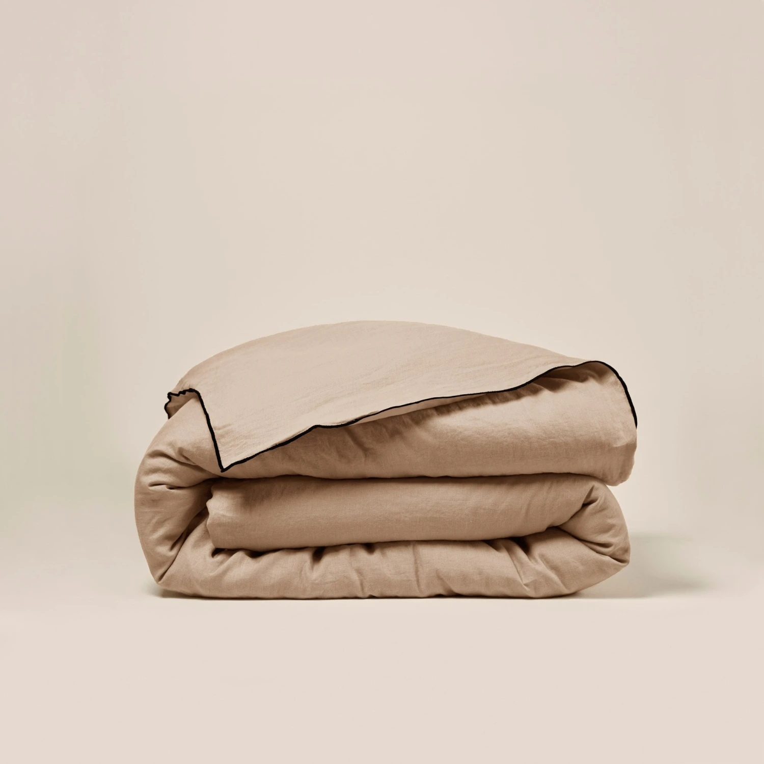 Housse De Couette CARLINA Sable Et Bourdon Noir 1 Housse De Couette CARLINA Sable Et Bourdon Noir