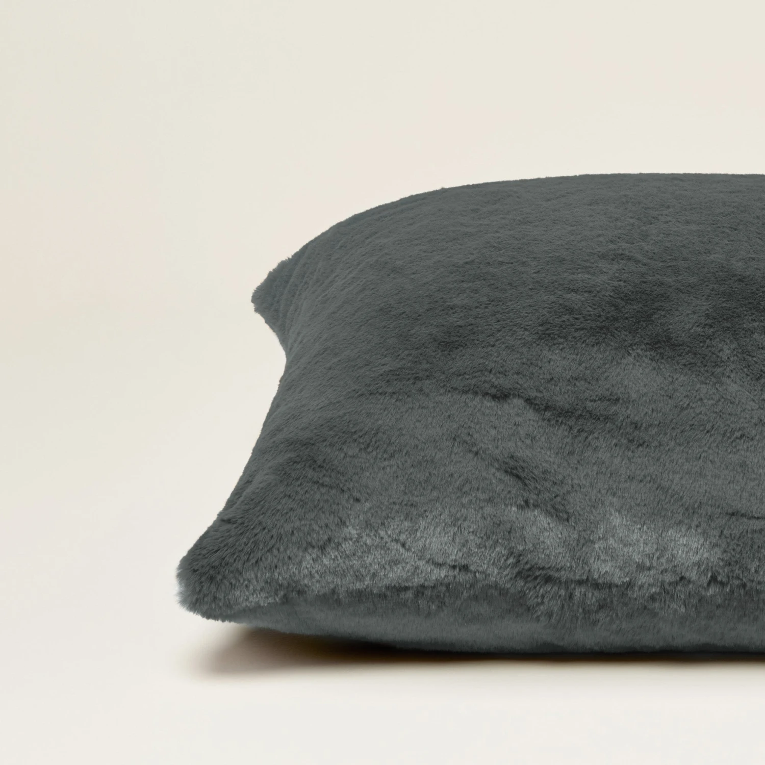 Housse De Coussin BIANCA Gris Ombre 6 Housse De Coussin BIANCA Gris Ombre – Image 6