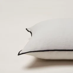 Housse De Coussin CARLINA Calcaire Et Bourdon Noir -Décoration & meubles pour la maison housse de coussin CARLINA 006407 N2G C1 6