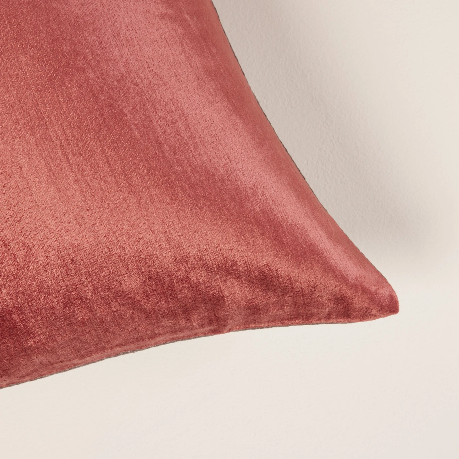 Housse De Coussin CASTIGLIONE Argile Rose Et Taupe 5 Housse De Coussin CASTIGLIONE Argile Rose Et Taupe – Image 5