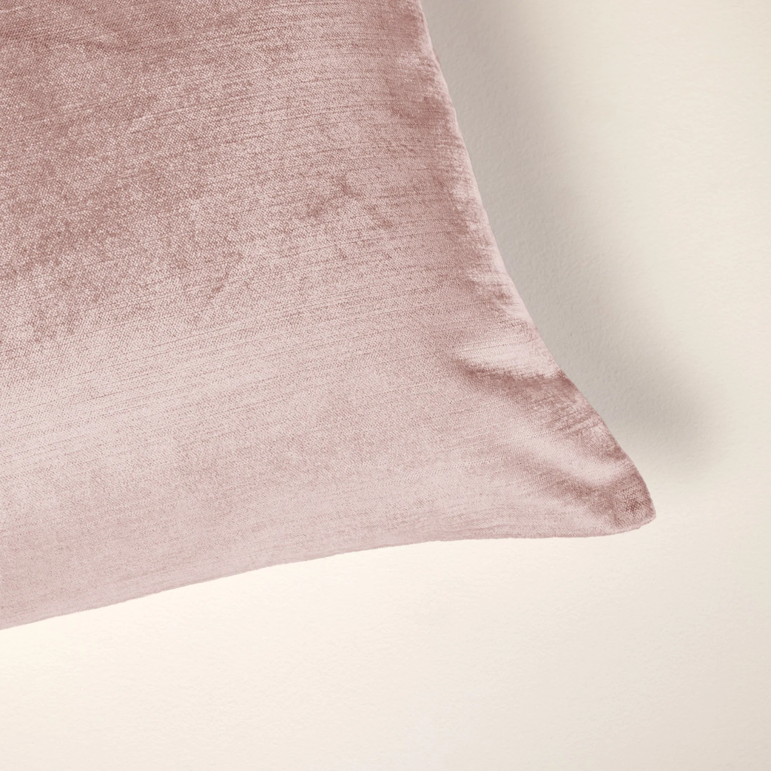 Housse De Coussin CASTIGLIONE Rose Poudré Et Taupe 5 Housse De Coussin CASTIGLIONE Rose Poudré Et Taupe – Image 5