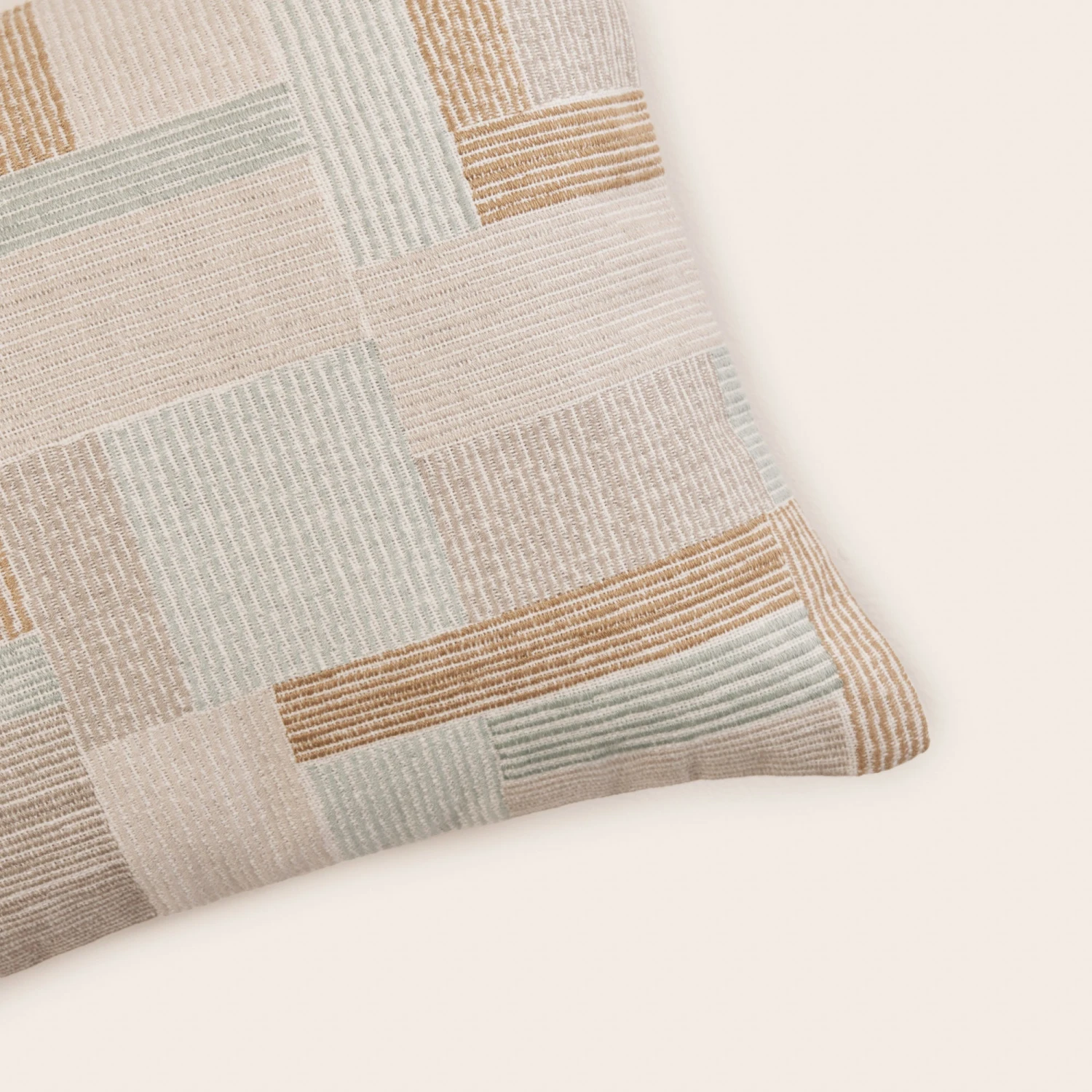 Housse De Coussin ELIASS Naturels Et Céladon 5 Housse De Coussin ELIASS Naturels Et Céladon – Image 5