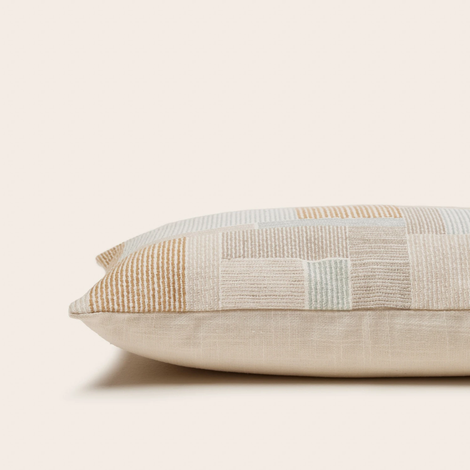 Housse De Coussin ELIASS Naturels Et Céladon 6 Housse De Coussin ELIASS Naturels Et Céladon – Image 6