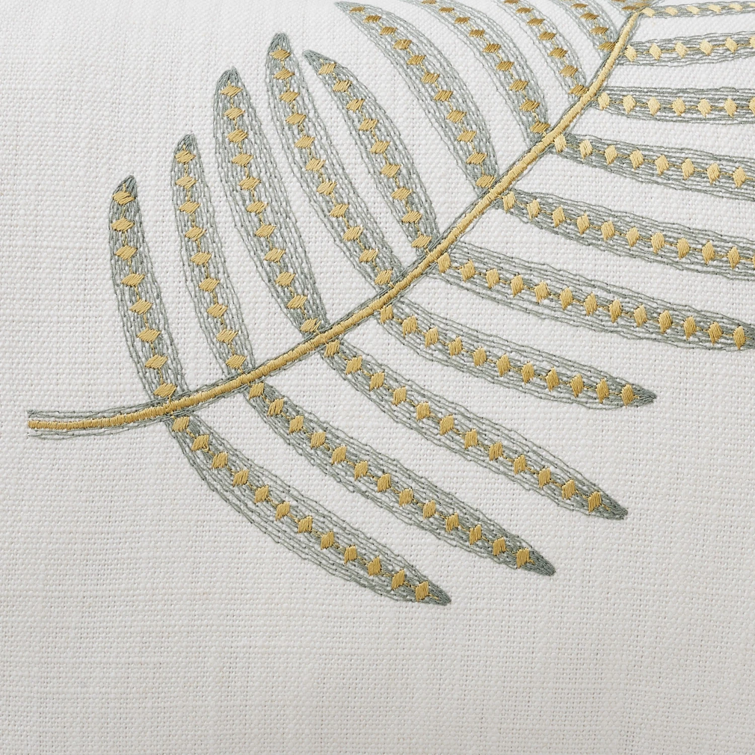 Housse De Coussin FILICO Blanc Cassé Et Sauge 2 Housse De Coussin FILICO Blanc Cassé Et Sauge – Image 2