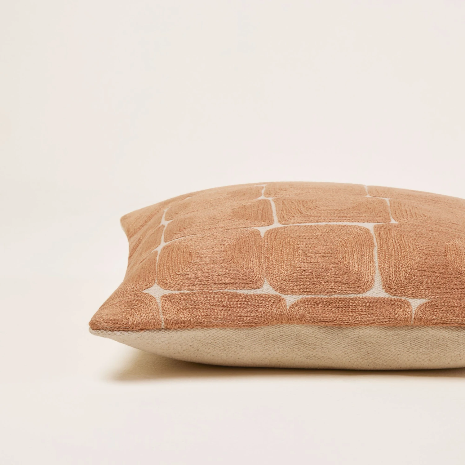 Housse De Coussin KARTY Naturel Et Terracotta 6 Housse De Coussin KARTY Naturel Et Terracotta – Image 6