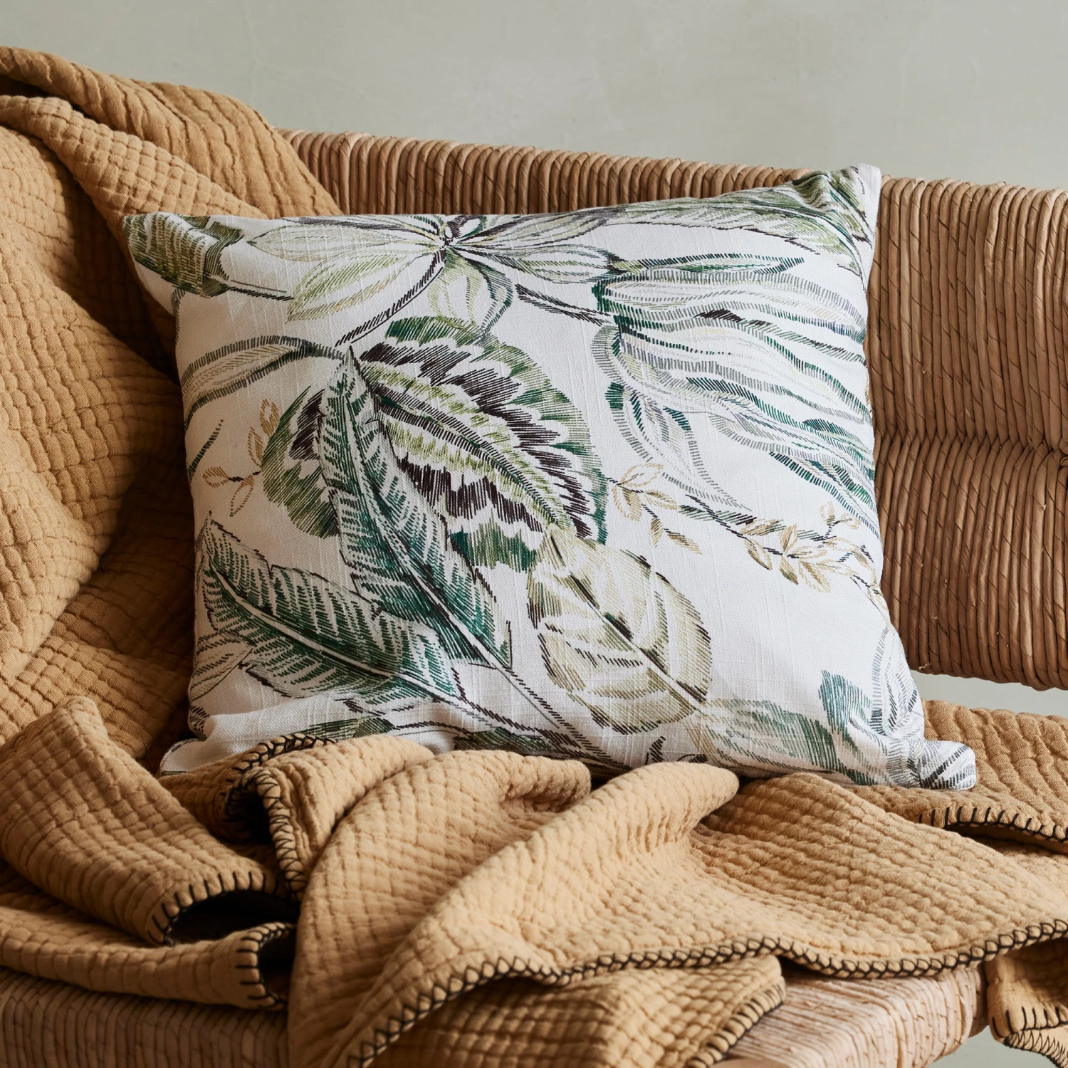 Housse De Coussin KELADY Ivoire Et Verts 3 Housse De Coussin KELADY Ivoire Et Verts – Image 3