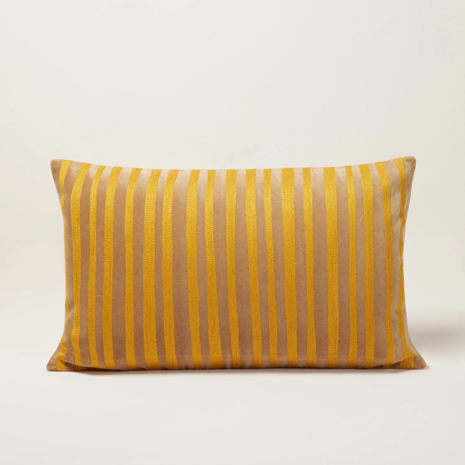 Housse De Coussin MYRTO Ocre 2 Housse De Coussin MYRTO Ocre – Image 2