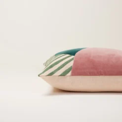 Housse De Coussin NEREE Vert Et Rose 18 Housse De Coussin NEREE Vert Et Rose -Décoration & meubles pour la maison housse de coussin NEREE 007805 VR C4 6