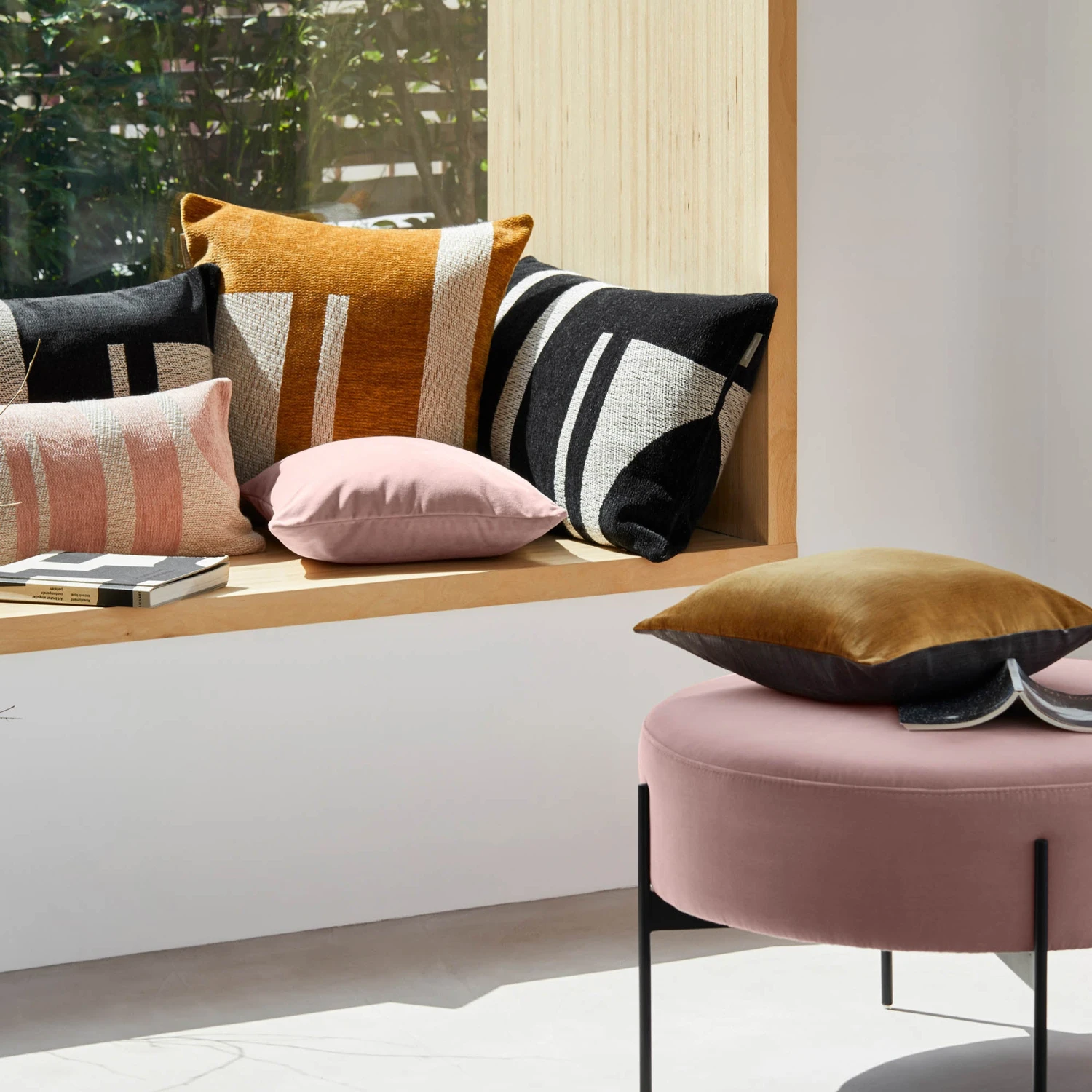 Housse De Coussin NILS Moutarde Et Naturel 2 Housse De Coussin NILS Moutarde Et Naturel – Image 2