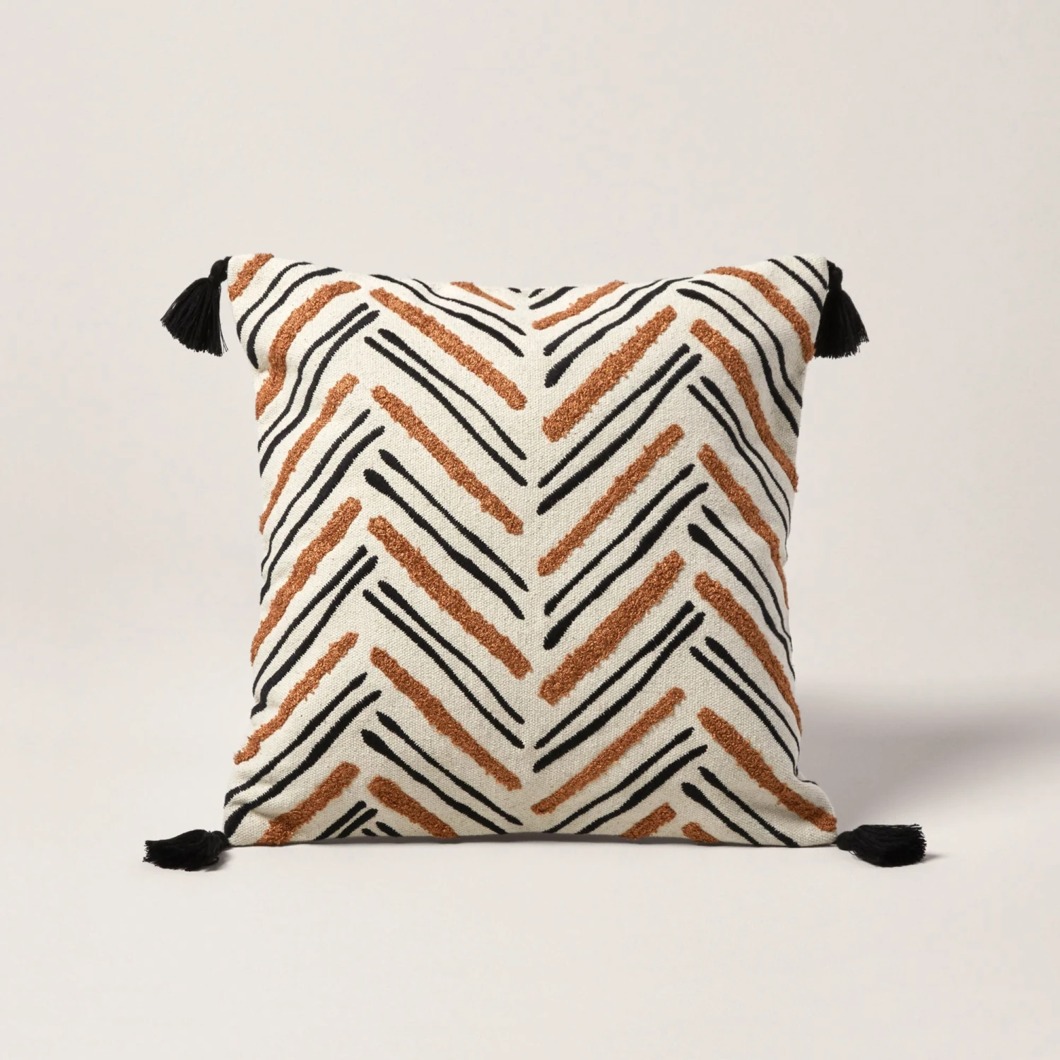 Housse De Coussin OUMY Naturel Et Havane 4 Housse De Coussin OUMY Naturel Et Havane – Image 4