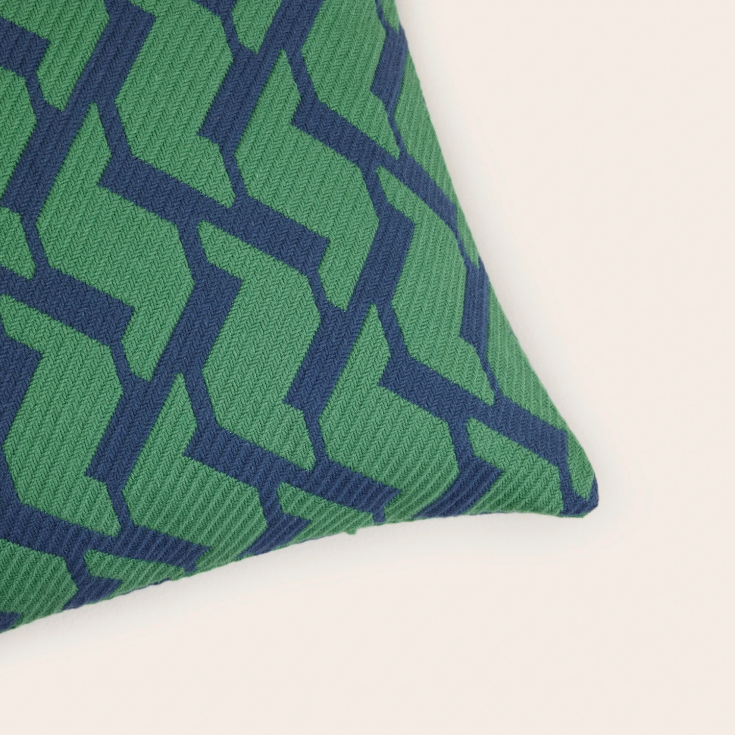 Housse De Coussin RAFFY Pétrole Et Vert 5 Housse De Coussin RAFFY Pétrole Et Vert – Image 5