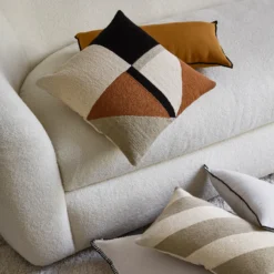 Housse De Coussin TRIAGO Naturel Et Noir 13 Housse De Coussin TRIAGO Naturel Et Noir -Décoration & meubles pour la maison housse de coussin TRIAGO 007068 NG C1 2