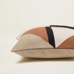 Housse De Coussin TRIAGO Naturel Et Noir 17 Housse De Coussin TRIAGO Naturel Et Noir -Décoration & meubles pour la maison housse de coussin TRIAGO 007068 NG C1 6