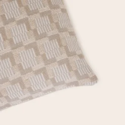 Housse De Coussin VITORIO Ivoire Et Beige Cendré 10 Housse De Coussin VITORIO Ivoire Et Beige Cendré -Décoration & meubles pour la maison housse de coussin VITORIO 009007 N2 C1 5