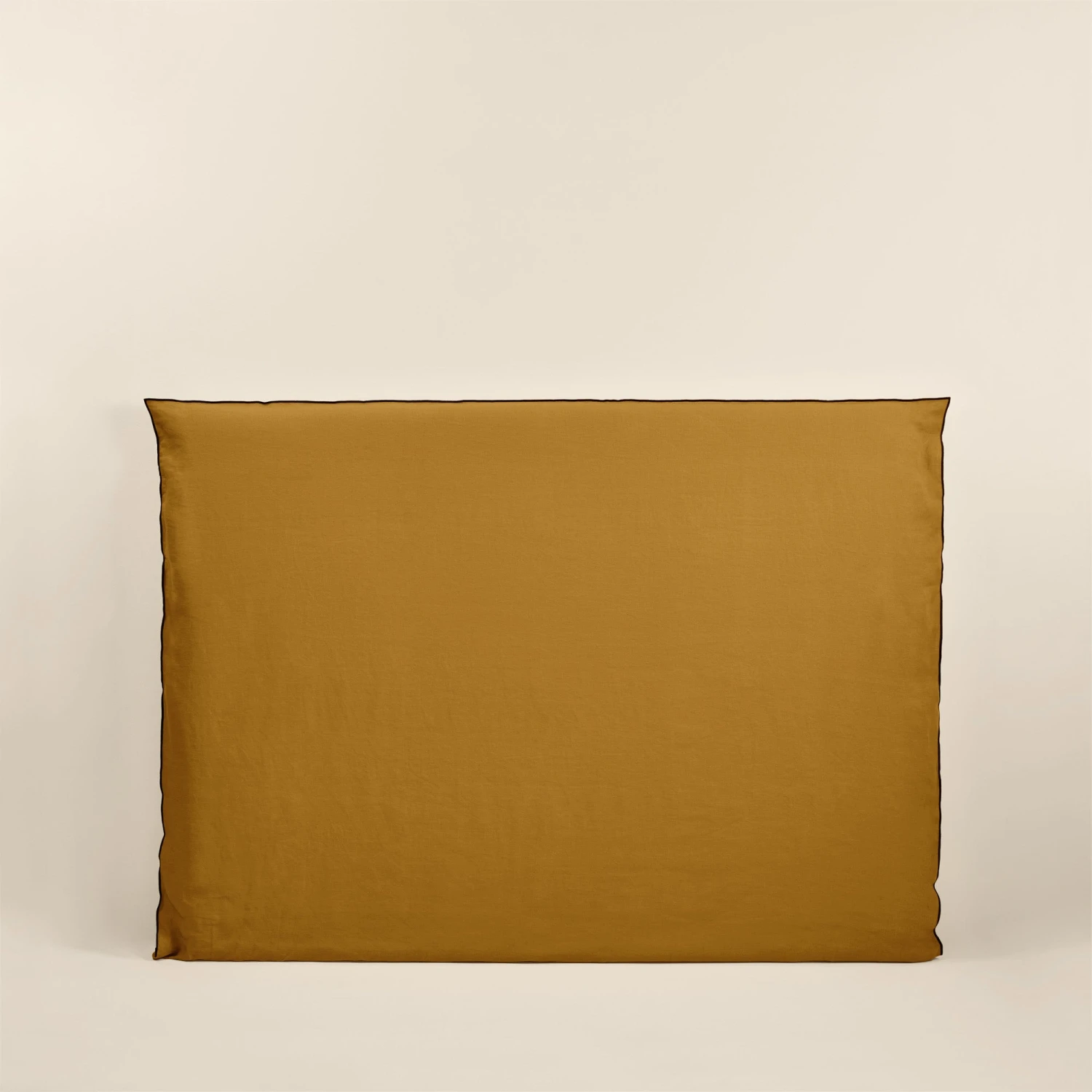 Housse De Tête De Lit CARLINA Bronze Et Bourdon Noir 3 Housse De Tête De Lit CARLINA Bronze Et Bourdon Noir – Image 3