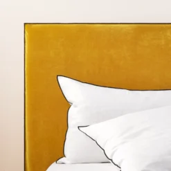 Housse De Tête De Lit DARIO Ocre Et Bourdon Noir 13 Housse De Tête De Lit DARIO Ocre Et Bourdon Noir -Décoration & meubles pour la maison housse de tete de lit DARIO 007737 J18G 7