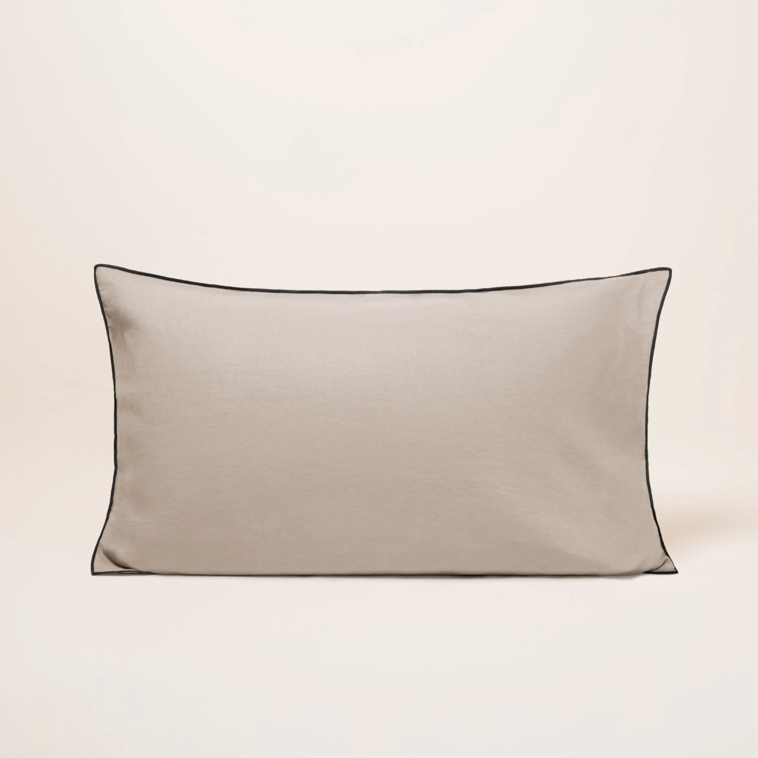 Lot De 2 Taies D'oreiller CARLINA Ficelle Et Bourdon Noir 2 Lot De 2 Taies D'oreiller CARLINA Ficelle Et Bourdon Noir – Image 2