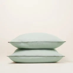 Lot De 2 Taies D'oreiller CARLINA Tilleul Et Bourdon Noir