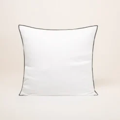 Lot De 2 Taies D'oreiller CARLINA Blanc Pur Et Bourdon Noir 15 Lot De 2 Taies D'oreiller CARLINA Blanc Pur Et Bourdon Noir -Décoration & meubles pour la maison lot de 2 taies d oreiller CARLINA 007693 WG C2 5