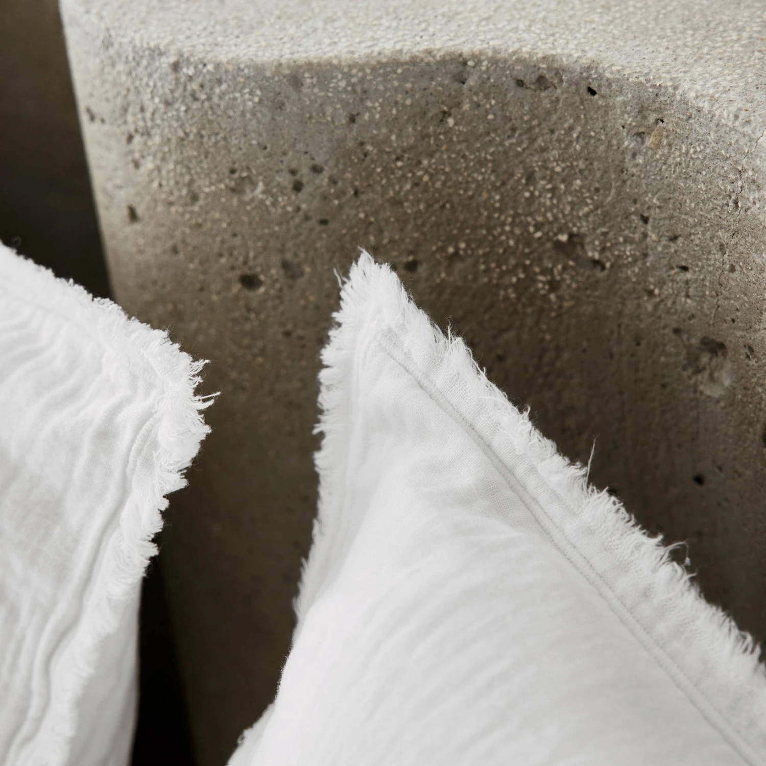 Lot De 2 Taies D'oreiller LOU Blanc Coton 5 Lot De 2 Taies D'oreiller LOU Blanc Coton – Image 5