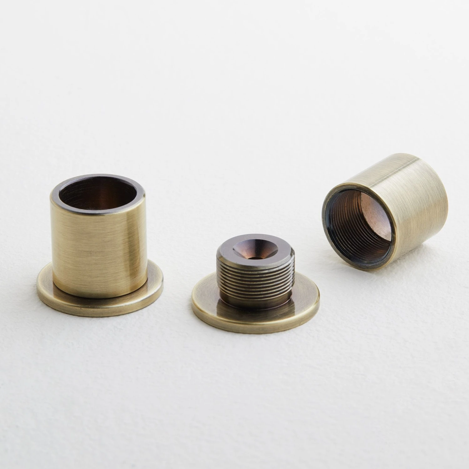 Naissance Tringle à Rideau ALMA Laiton 4 Naissance Tringle à Rideau ALMA Laiton – Image 4