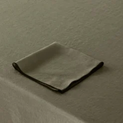 Nappe Carrée CARLINA Kaki Grisé Et Bourdon Noir 17 Nappe Carrée CARLINA Kaki Grisé Et Bourdon Noir -Décoration & meubles pour la maison nappe carree CARLINA 007344 GVG 7