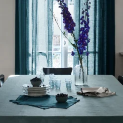 Nappe Carrée CARLINA Vert De Gris Et Bourdon Noir -Décoration & meubles pour la maison nappe carree CARLINA 007344 V4G 1