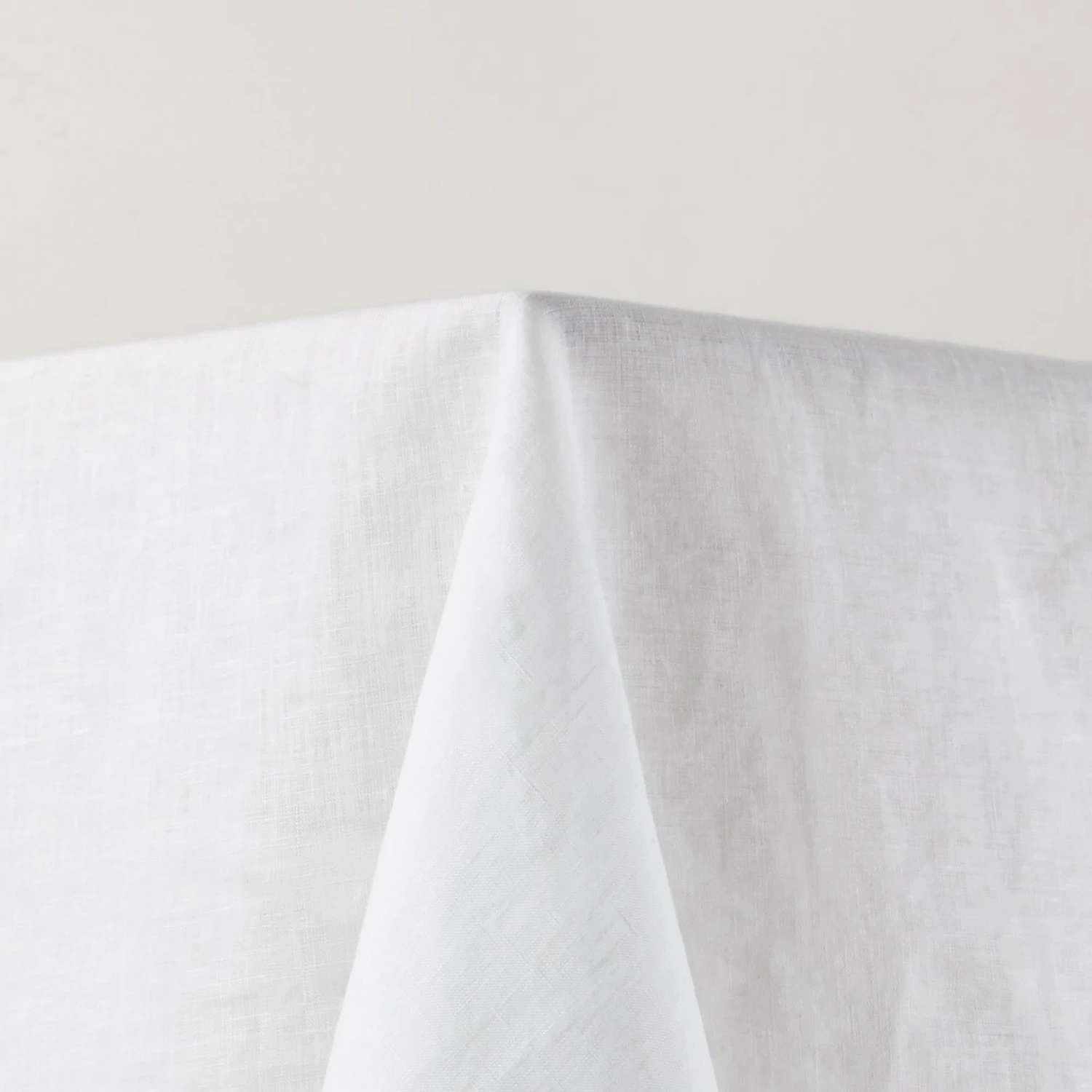 Nappe Carrée CARLINA Blanc Pur Et Bourdon Noir 7 Nappe Carrée CARLINA Blanc Pur Et Bourdon Noir – Image 7