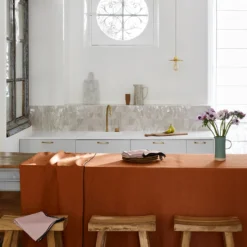 Nappe Rectangulaire CARLINA Terracotta Et Bourdon Noir 12 Nappe Rectangulaire CARLINA Terracotta Et Bourdon Noir -Décoration & meubles pour la maison nappe rectangulaire CARLINA 007341 M9G 1