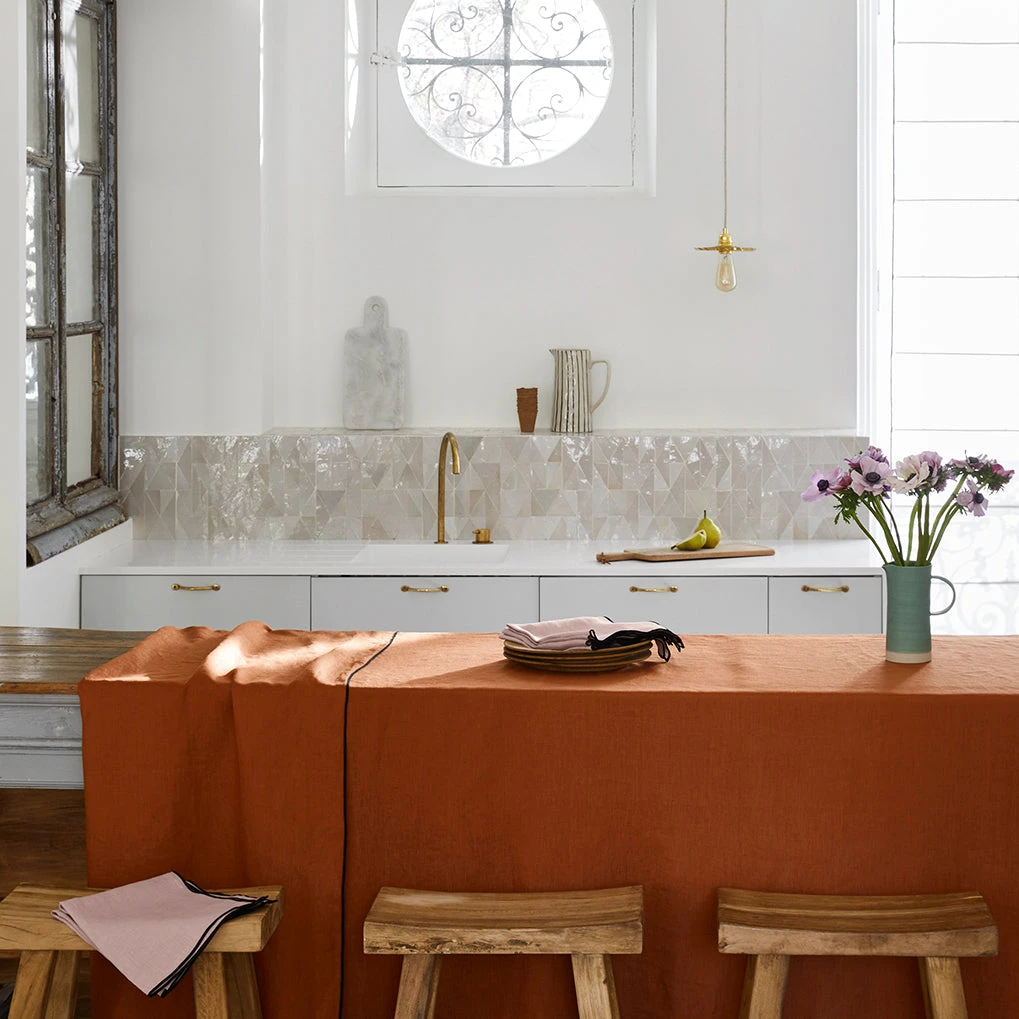 Nappe Rectangulaire CARLINA Terracotta Et Bourdon Noir 3 Nappe Rectangulaire CARLINA Terracotta Et Bourdon Noir – Image 3