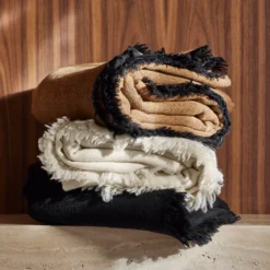 Plaid ALENA Camel 11 Plaid ALENA Camel -Décoration & meubles pour la maison plaid ALENA 007668 MG 1