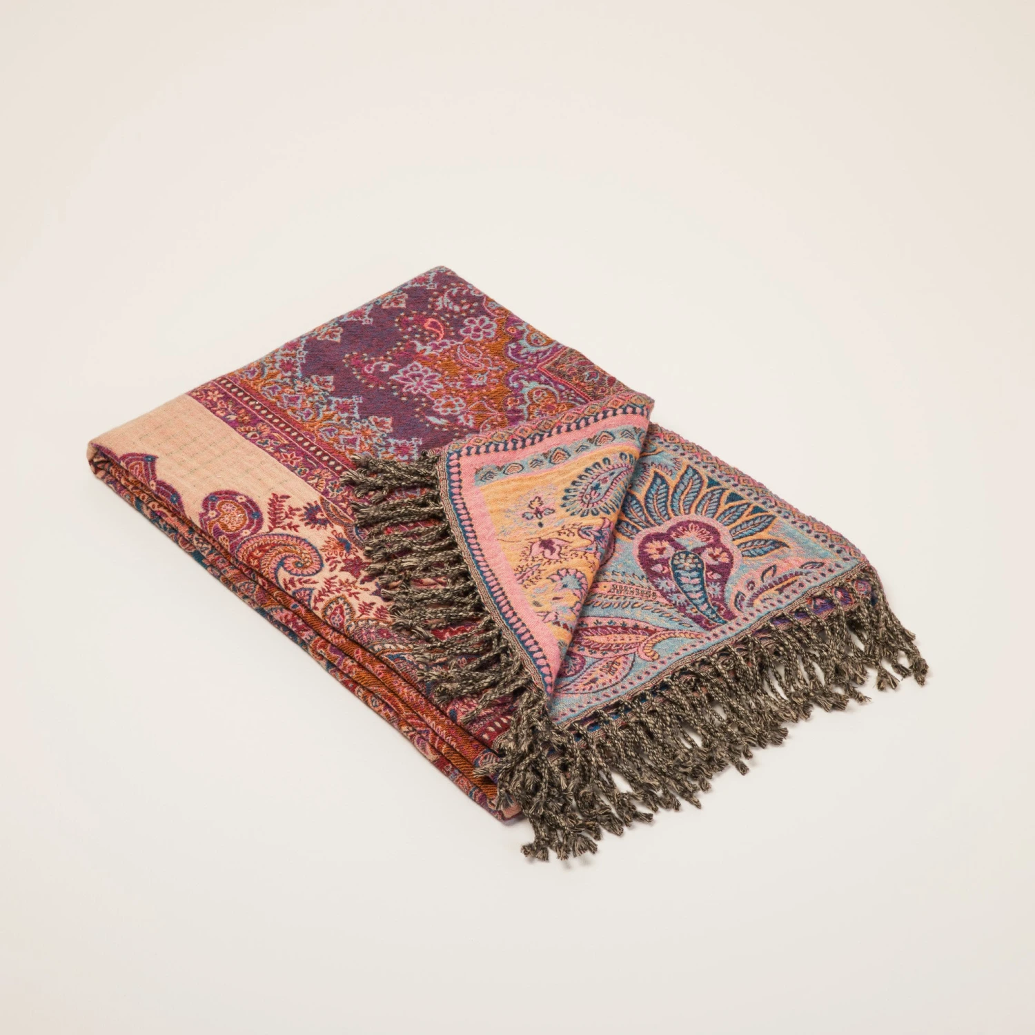 Plaid FARAH Rouge D'orient 5 Plaid FARAH Rouge D'orient – Image 5