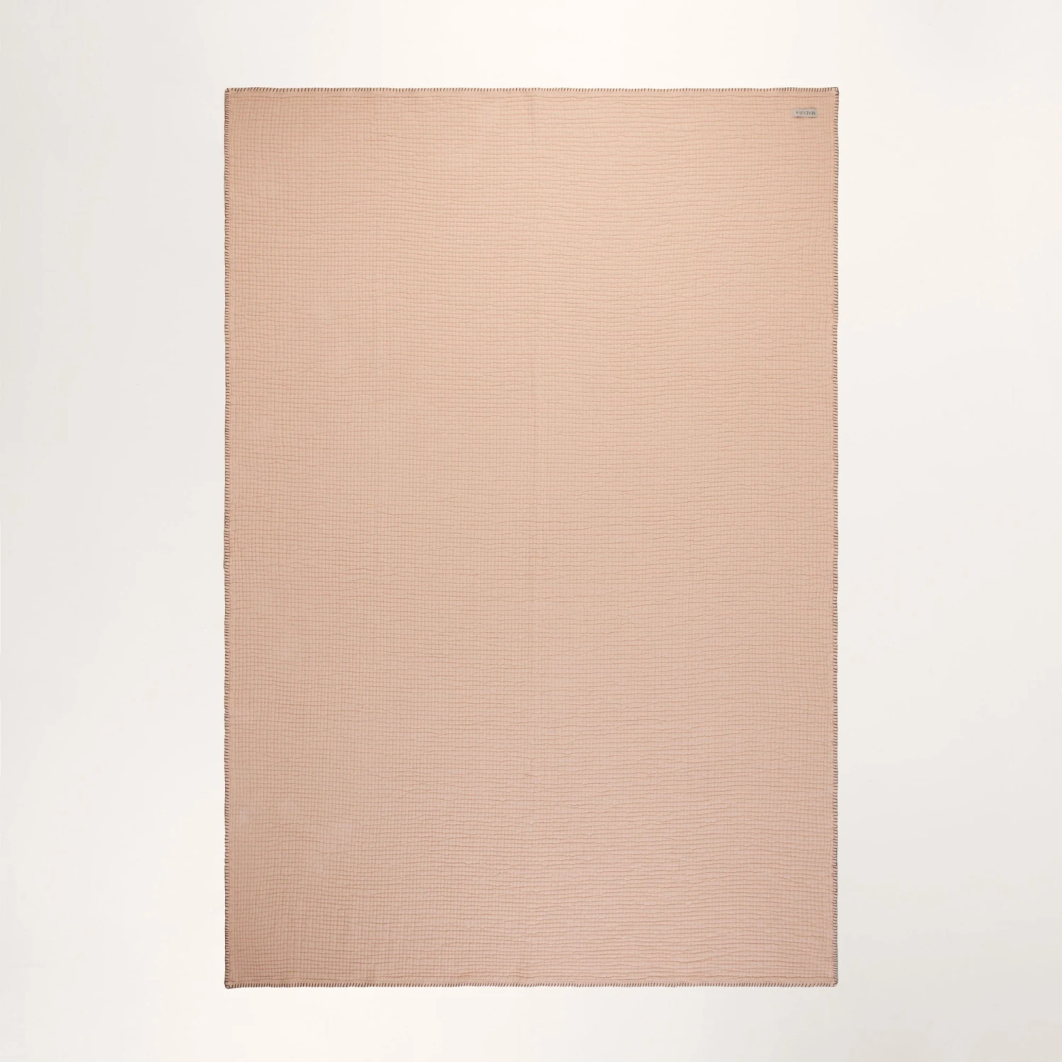 Plaid ILARIO Pêche Rosée Et Feston Noir 4 Plaid ILARIO Pêche Rosée Et Feston Noir – Image 4