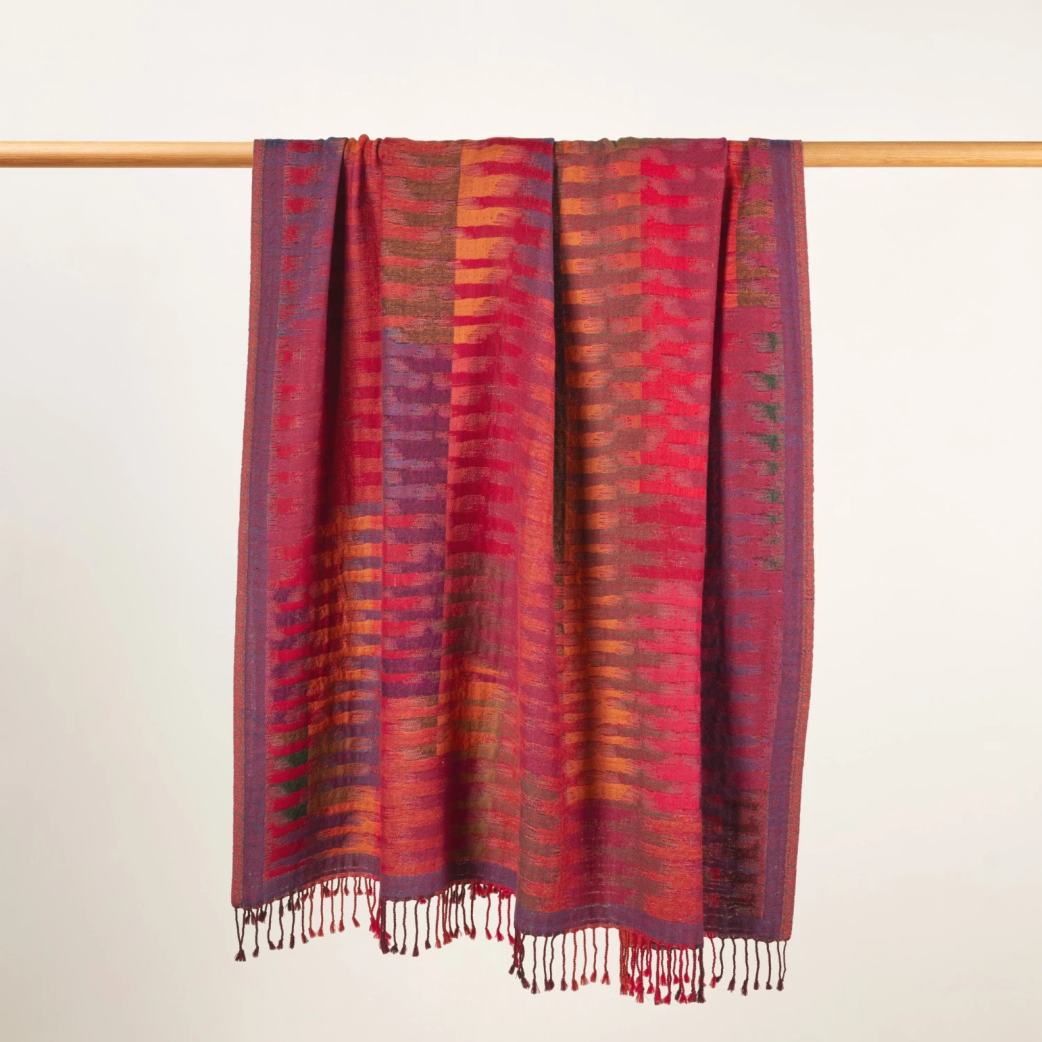 Plaid KHAN Cardinal 9 Plaid KHAN Cardinal – Image 9