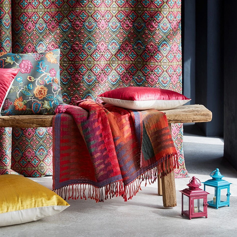 Plaid KHAN Cardinal 2 Plaid KHAN Cardinal – Image 2