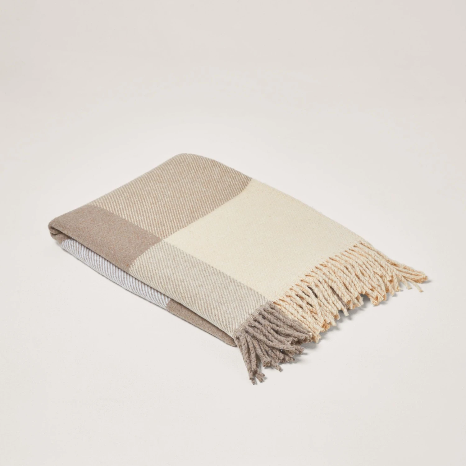 Plaid LIVIA Noisette 4 Plaid LIVIA Noisette – Image 4