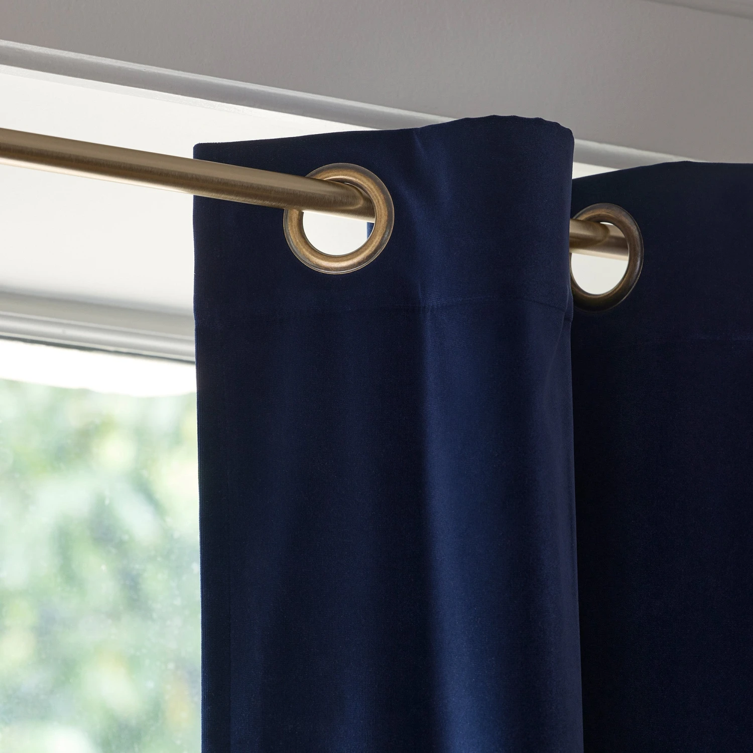 Rideau à Oeillets Dorés MATIA Bleu Nuit 4 Rideau à Oeillets Dorés MATIA Bleu Nuit – Image 4