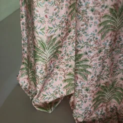 Rideau à Oeillets Dorés UBARI Rose Pétale Et Vert 8 Rideau à Oeillets Dorés UBARI Rose Pétale Et Vert -Décoration & meubles pour la maison rideau a oeillets dores UBARI 008623 RV R1L1 2