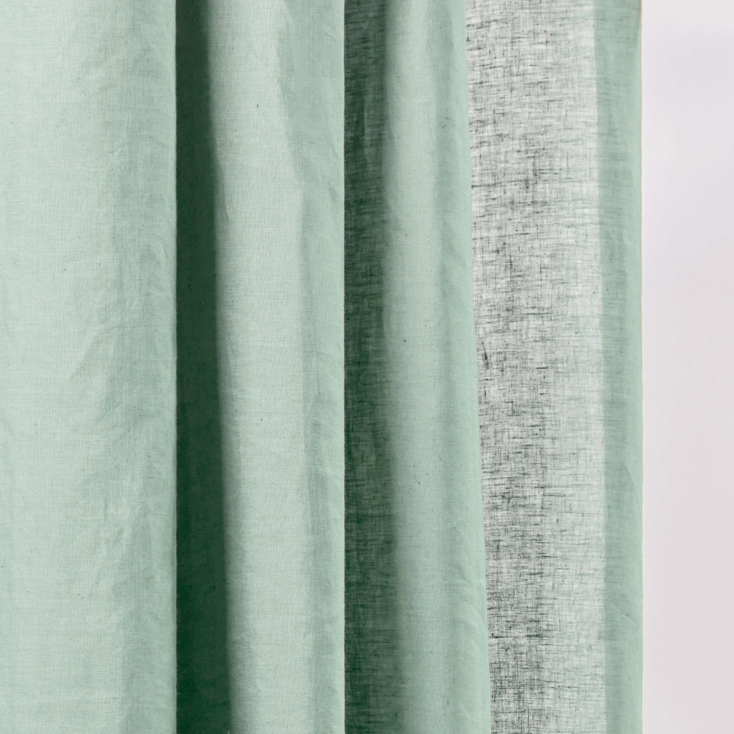 Rideau à Oeillets Noirs CARLINA Tilleul Et Bourdon Noir 7 Rideau à Oeillets Noirs CARLINA Tilleul Et Bourdon Noir – Image 7