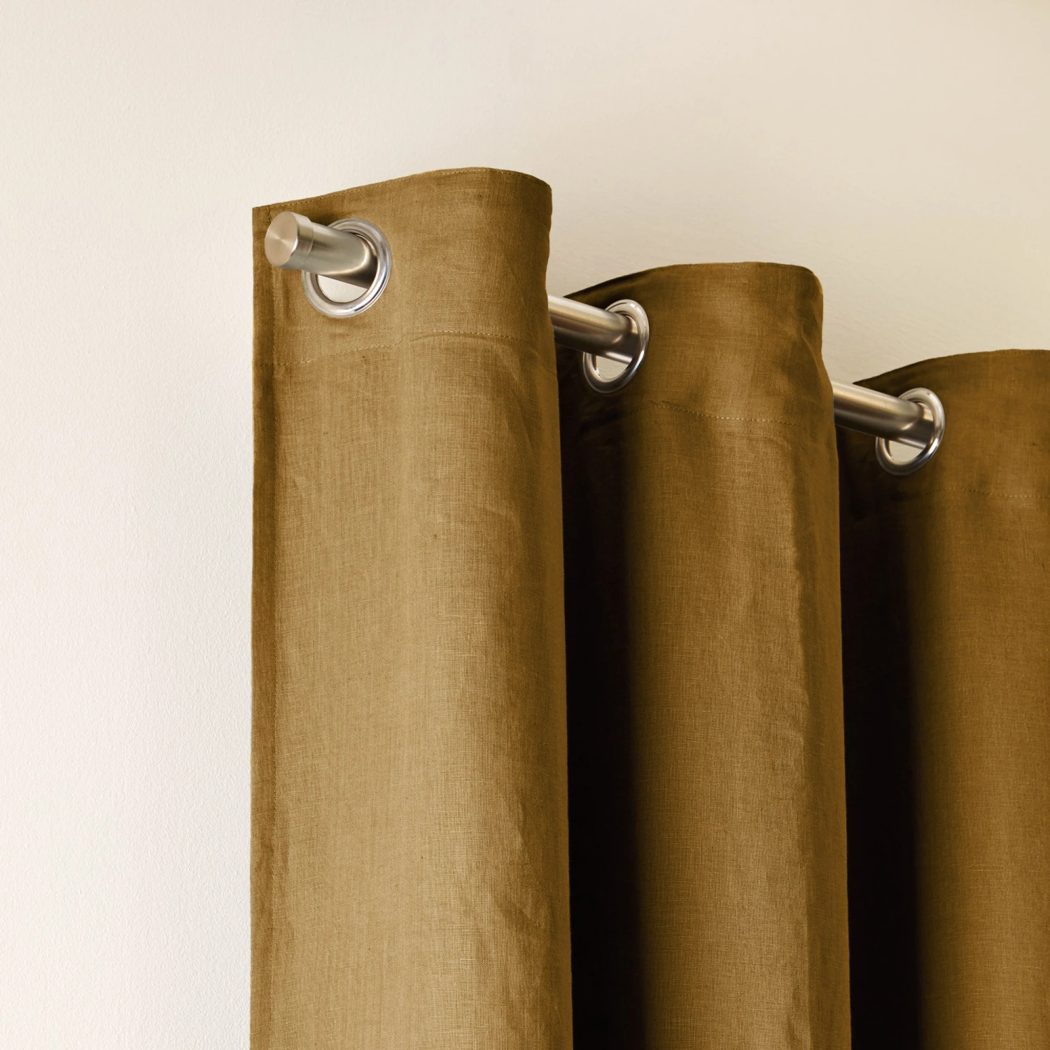 Rideau Oeillets Doublé Occultant CARLINA Bronze 4 Rideau Oeillets Doublé Occultant CARLINA Bronze – Image 4