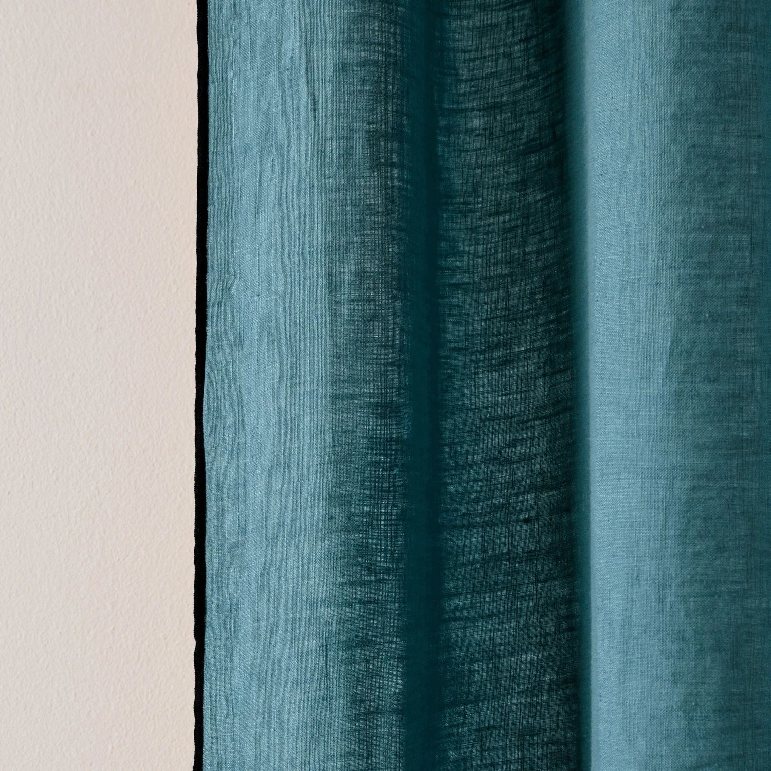 Rideau Panneau CARLINA Pétrole Et Bourdon Noir 10 Rideau Panneau CARLINA Pétrole Et Bourdon Noir – Image 10