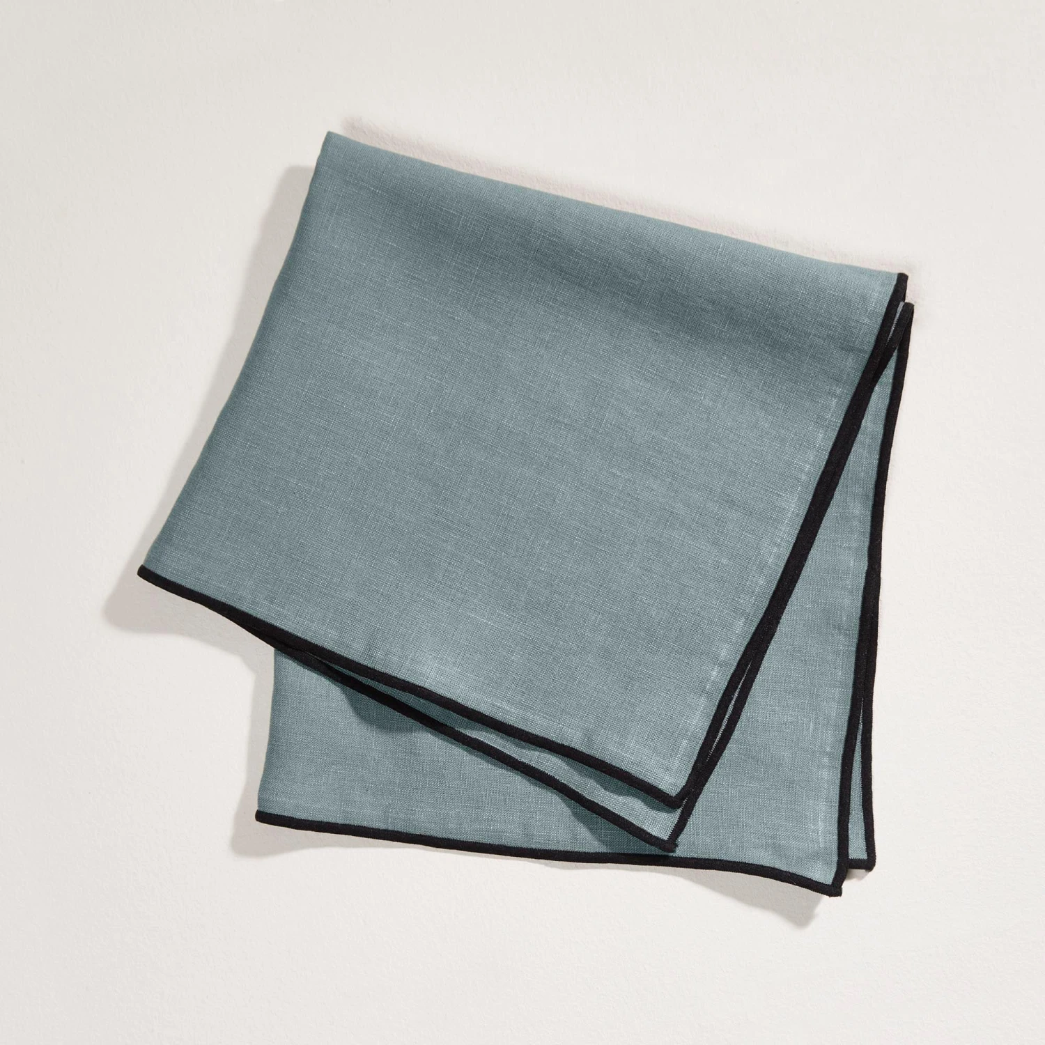 Serviette De Table CARLINA Vert De Gris Et Bourdon Noir 3 Serviette De Table CARLINA Vert De Gris Et Bourdon Noir – Image 3