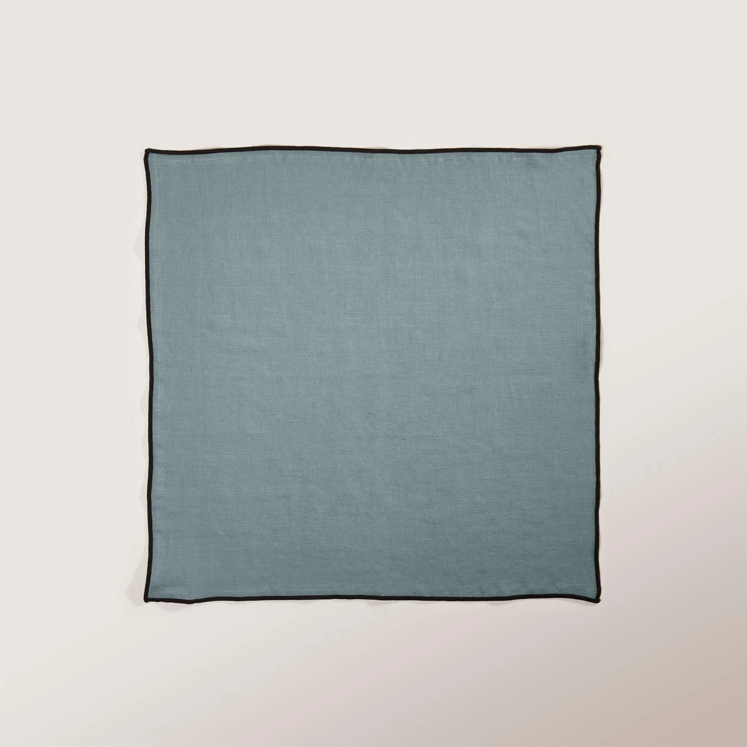 Serviette De Table CARLINA Vert De Gris Et Bourdon Noir 4 Serviette De Table CARLINA Vert De Gris Et Bourdon Noir – Image 4