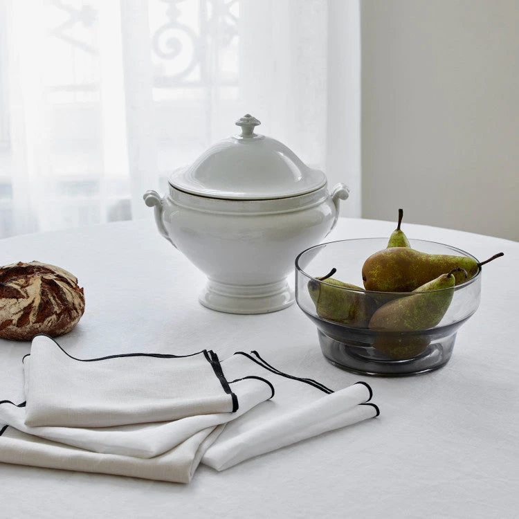 Serviette De Table CARLINA Blanc Pur Et Bourdon Noir 2 Serviette De Table CARLINA Blanc Pur Et Bourdon Noir – Image 2
