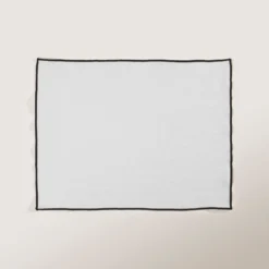 Set De Table CARLINA Blanc Pur Et Bourdon Noir