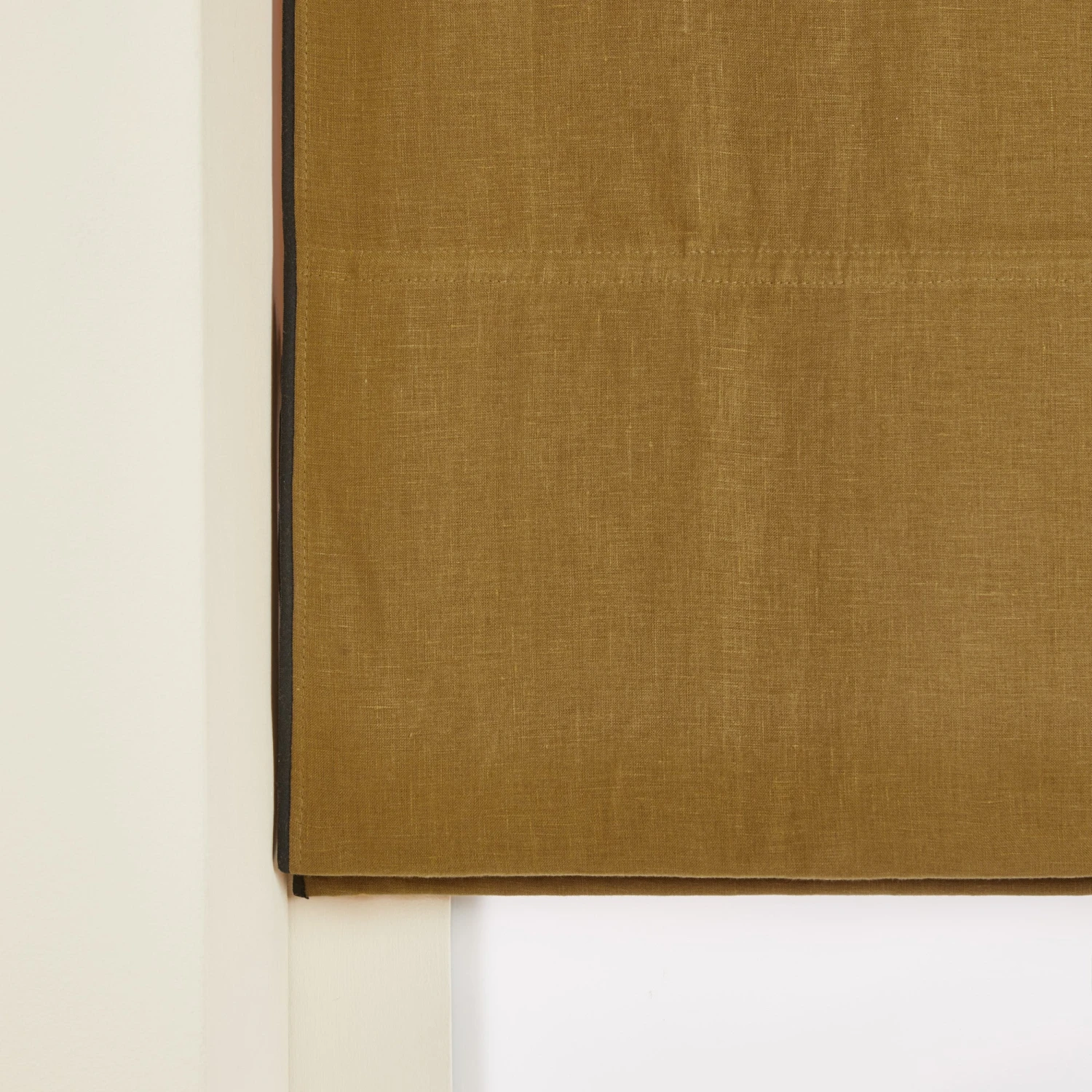 Store Bateau Occultant CARLINA Bronze Et Bourdon Noir 6 Store Bateau Occultant CARLINA Bronze Et Bourdon Noir – Image 6